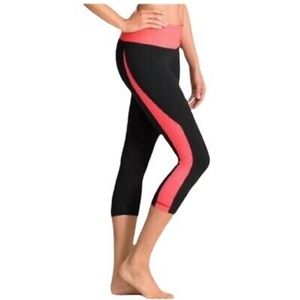 Athleta Splits Revelation Workout Athletic Capri Crop Leggings Size Medium Tall